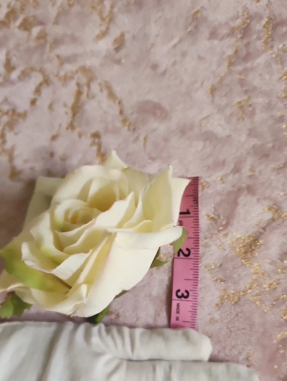 HAIR CLIP | Ivory Artificial Rose Hair Clip - Picture 14 of 15